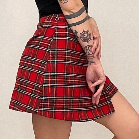 John Galt Plaid Mini Short Skirts Adjustable Belt Size S Red - Picture 8 of 8